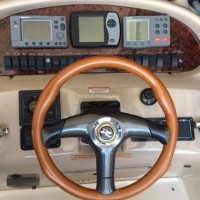 sea-ray-express-cruiser-22